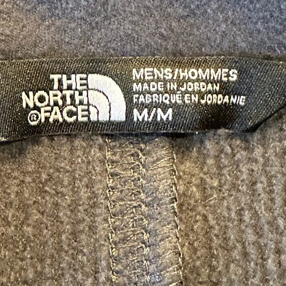 The North Face Mens Size Medium Gray Vest with Red Zipper and Trim - Picture 4 of 10